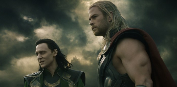 Tom Hiddleston and Chris Hemsworth in Thor: The Dark World (2013)