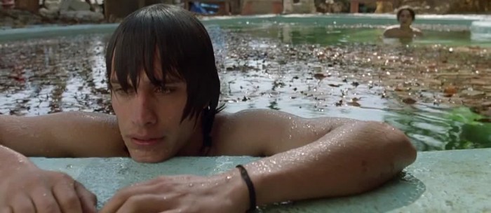 Y Tu Mamá También - Gael Garcia Bernal swimming poolY Tu Mamá También - Gael Garcia Bernal swimming pool