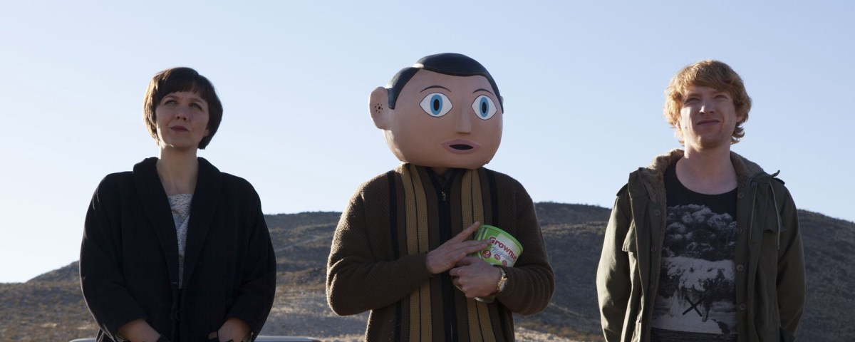 Maggie Gyllenhaal, Michael Fassbender and Domnhall Gleeson in Frank (2014)