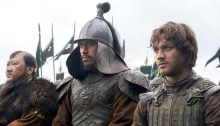 Lorenzo Richelmy and Benedict Wong in Marco Polo