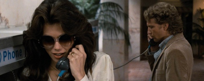 Deborah Shelton and Craig Wasson in Body Double (1984)