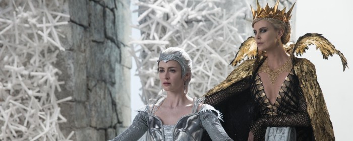 Emily Blunt and Charlize Theron in The Huntsman: Winter's War (2016)